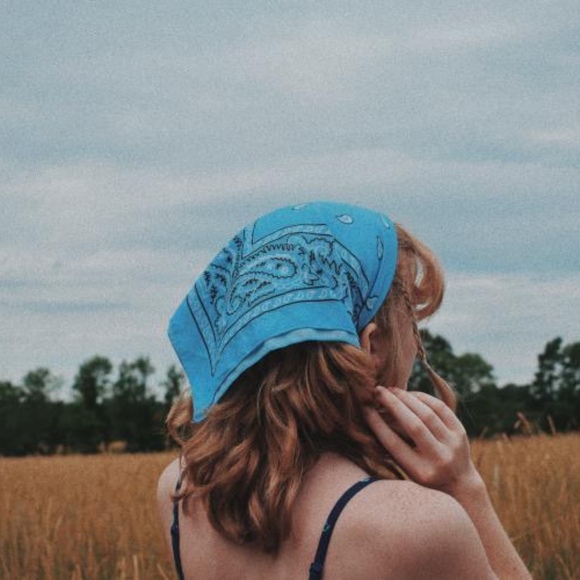 Meet your Posher, Laura - Picture 1 of 1